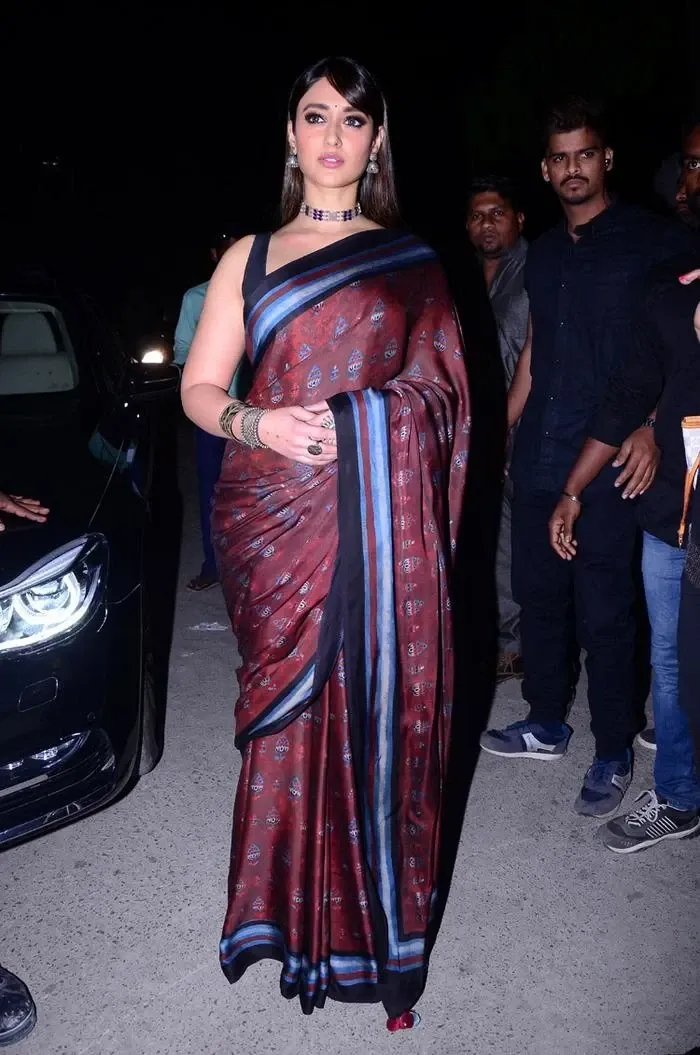 ACTRESS ILEANA D CRUZ IN MAROON SAREE AT MOVIE EVENT 10 4